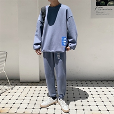 蓝色