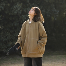 卡其色