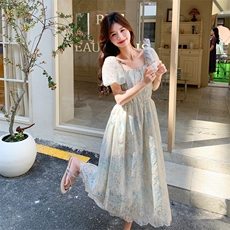 法式优雅绝美收腰刺绣短袖连衣裙2025夏季气质设计感大摆百搭长裙，女装连衣裙，2C158