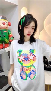 新款百搭减龄彩色五角星小熊发泡印花宽松显瘦短袖T恤图片