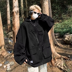黑色