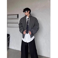灰色