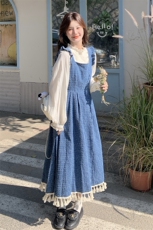时尚慵懒感牛仔背带裙套装女2025春季新款木耳边衬衫背带裙两件套，女装连衣裙，2C198