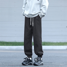 深灰色