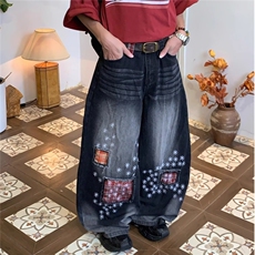 黑色