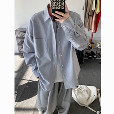 灰色