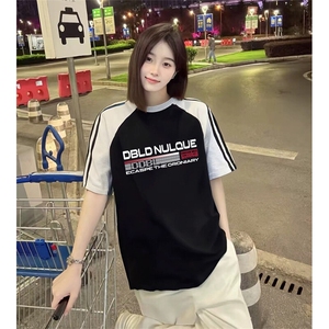 抖音得物品质二开240克宽松纯棉美式潮牌插肩三杠织带短袖T恤图片