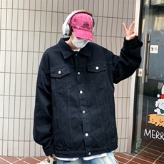 黑色