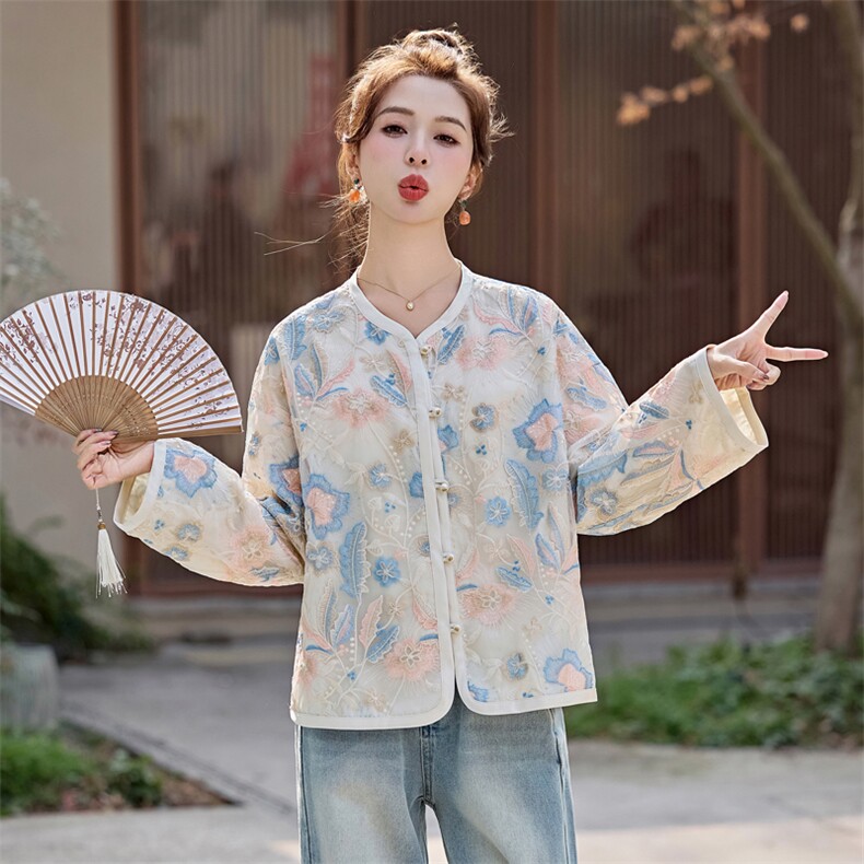 2025新款春装新中式国风复古盘扣刺绣气质宽松显瘦上衣短款外套女,女装短外套,曼娅璐