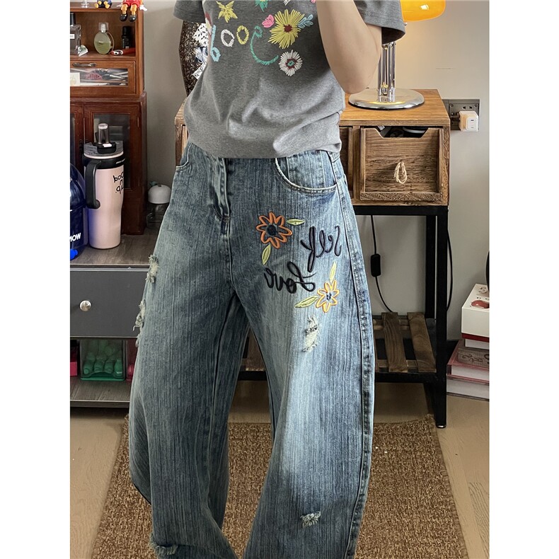 美式复古花卉刺绣弯刀牛仔裤女破洞设计感直筒裤小众裤子图片