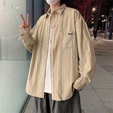 卡其色