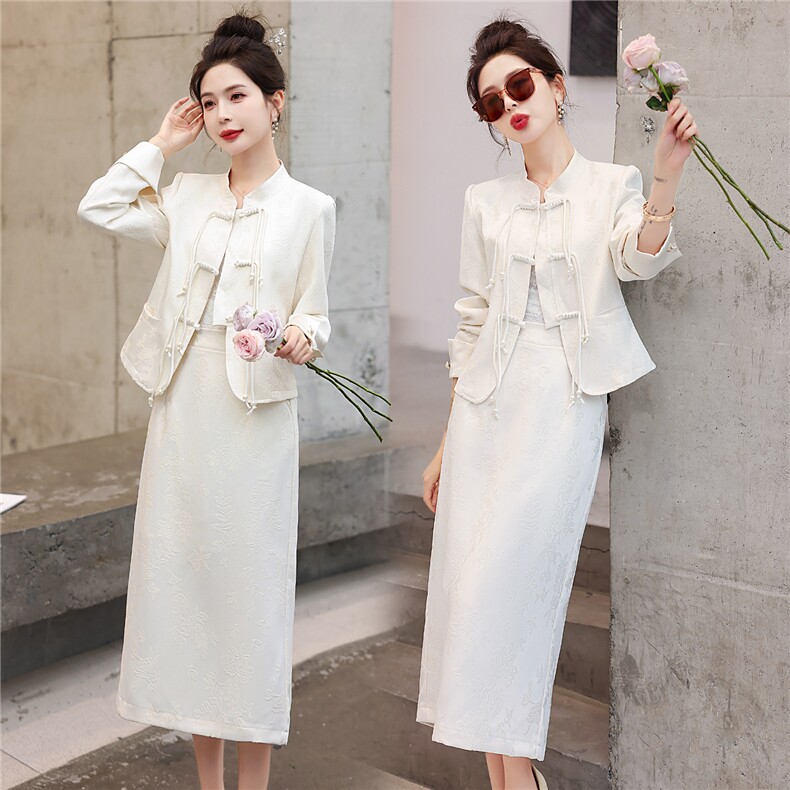主推新款新中式盘扣春秋气质减龄舒适流行设计感套裙两件套，女装套装/套裙，韩美纤衣