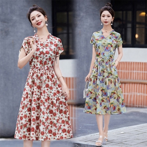 红色碎花短袖连衣裙女夏2024新款减龄木耳边领收腰显瘦纯棉a字裙图片