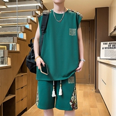 绿色