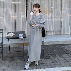 减龄超好看卫衣套装裙女初秋穿搭一整套2025新款绝美半身裙两件套，女装套装/套裙，2C317