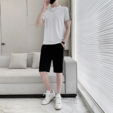 白色