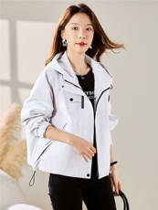 时尚休闲连帽短款风衣外套女2025秋季新款小个子百搭工装夹克上衣，女装短外套，以桐