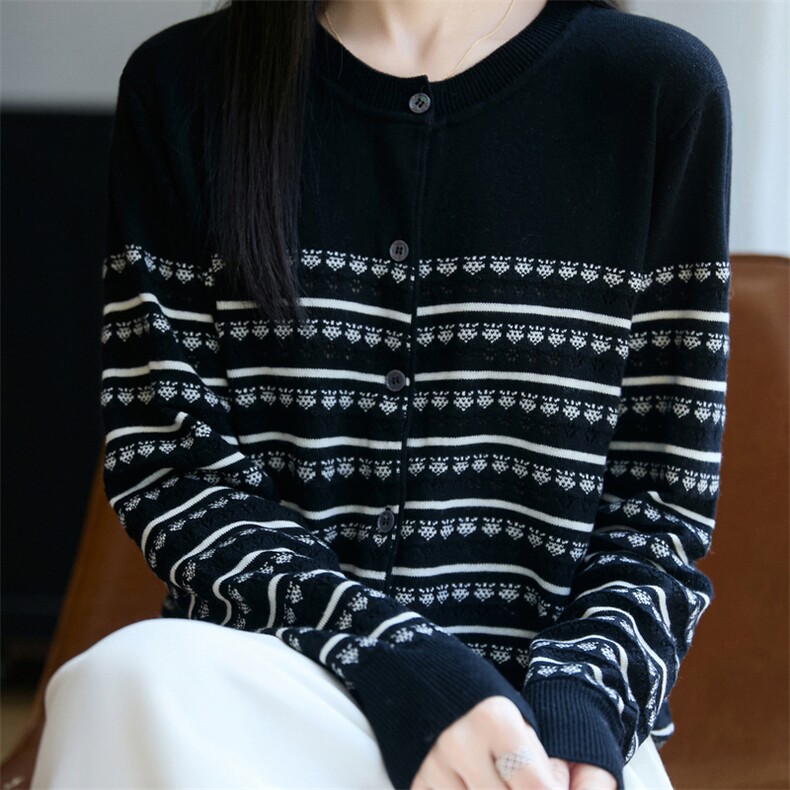 法式复古费尔岛提花针织开衫女2025新款精纺细毛外搭毛衫上衣小衫,针织衫/毛衣,唐诺