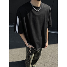 黑色