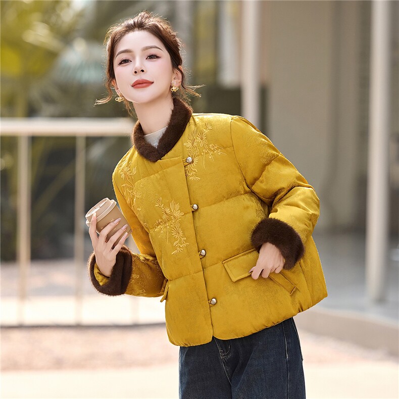 2025新款小清新优雅风羽绒服女冬季白鸭绒加厚保暖外套,女装羽绒服,悠米