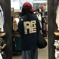 藏青色