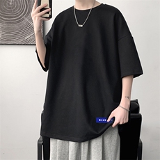 黑色