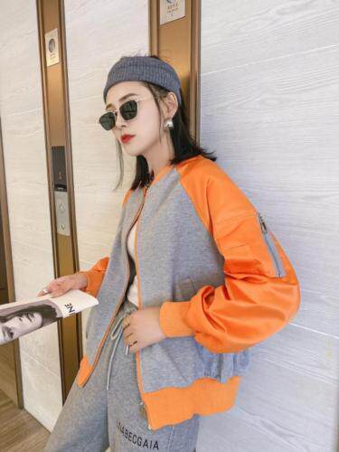 拼色米齐外套，女装，娇姿百合