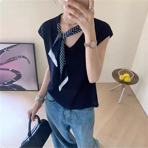 夏季新款简约时尚百搭女士丝巾V领短袖图片