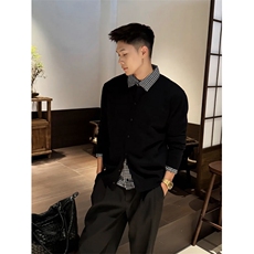 黑色