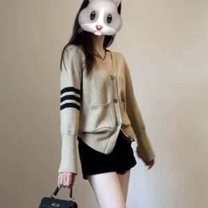 v领毛衣外套女春秋季2024新款韩系穿搭学院风针织开衫上衣图片