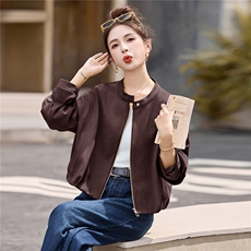 休闲短外套女小个子秋季2025新款高级感时尚减龄百搭上衣，女装短外套，浙宝029