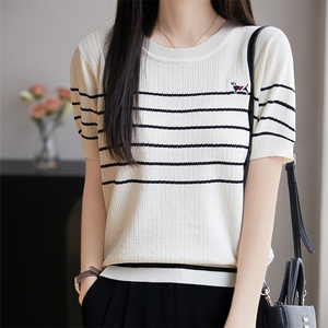2025夏新款小狗刺绣冰丝短袖t恤女洋气时尚百搭舒适圆领条纹上衣,女装T恤,绒汀羊绒