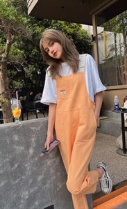 彩牛背带裤，其它，JUAN