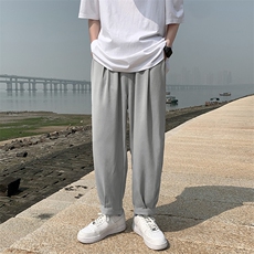 浅灰色