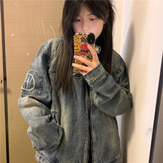 蓝色