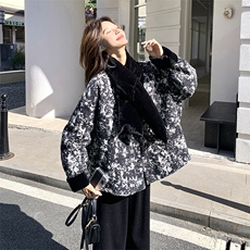 现货：冬季新款新中式印花高级感风圆领羽绒服（90白鸭绒），女装羽绒服，2C135