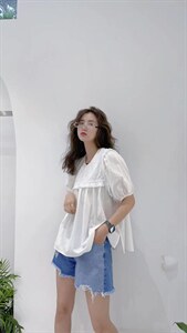 汪尚春·shangchun?减龄娃娃款上衣
·AB拼牛仔裤图片