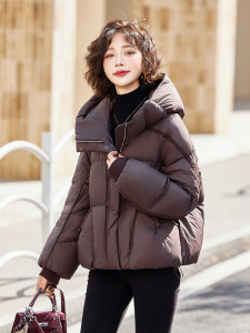 2026年冬季新标90白鸭绒羽绒服休闲风连帽女士图片 2026年冬季新标90白鸭绒羽绒服休闲风连帽女士图片