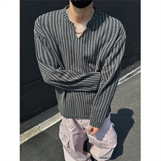 灰色