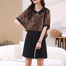 现货小翻领设计宽松雪纺上衣套装两件套，女装套装/套裙，深水步