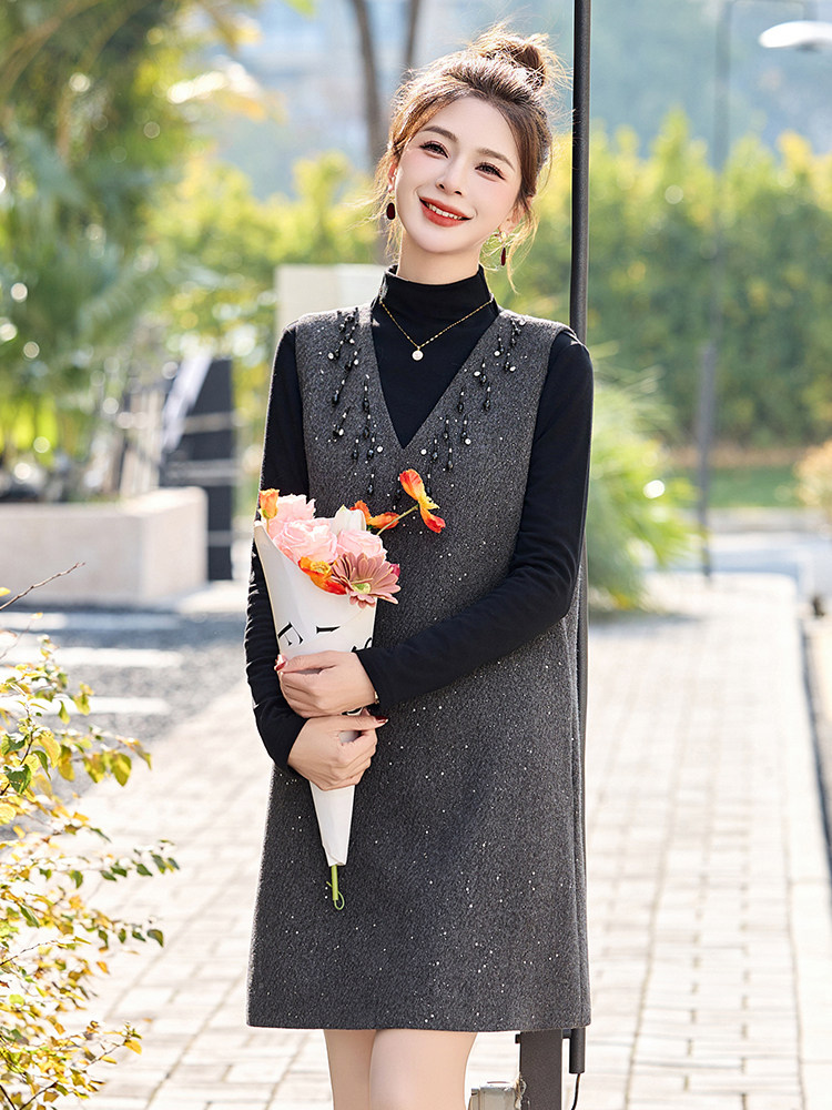 大量现货过年气质套装女装2026新款秋冬装两件套连衣裙,女装套装/套裙,芭米依尚