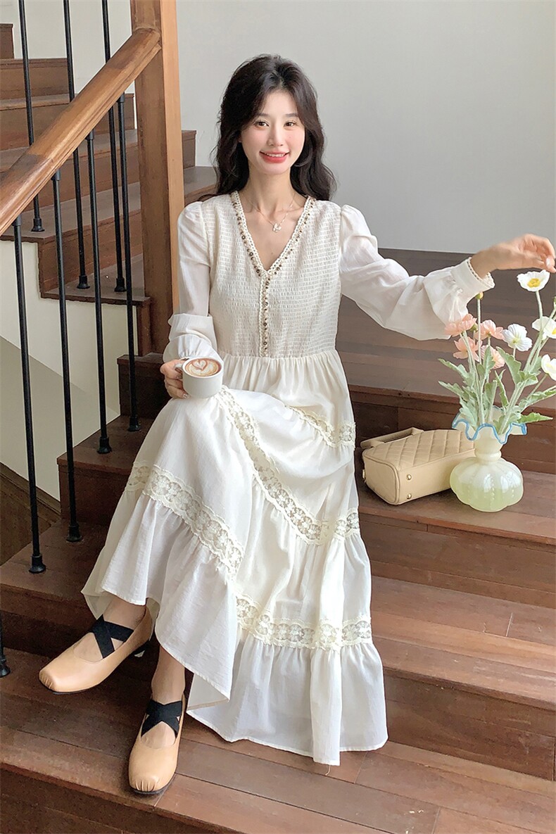 清纯乖乖妹白色连衣裙女春秋2025新款超火好看氛围感独特漂亮长裙,女装连衣裙,2D035