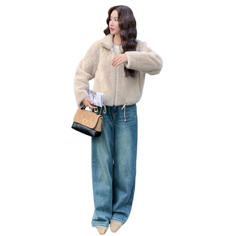 贵气感米白色皮毛一体羊羔毛仿皮草外套女秋冬2025新款御姐风棉服,女装皮草,2B140