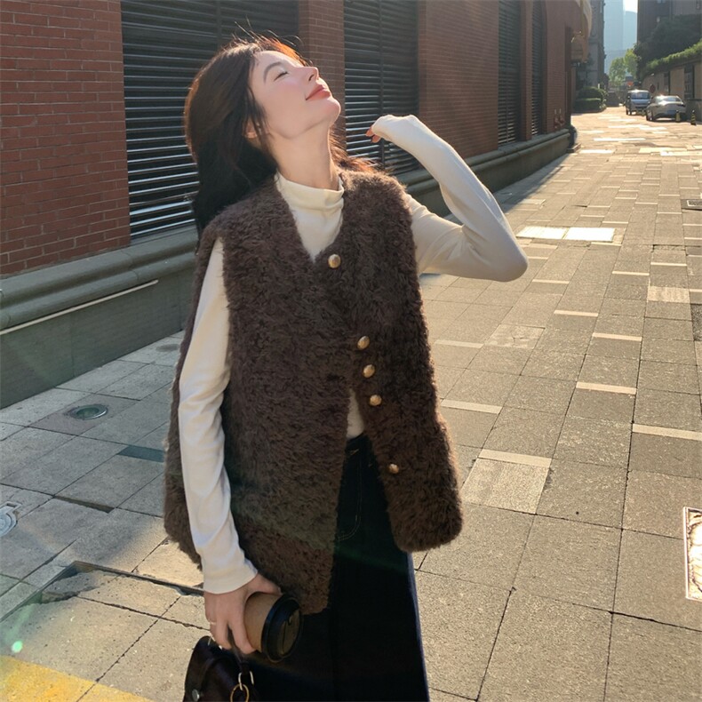 当季新款韩系皮毛一体马甲2C229-86302-P185-K265,女装马甲,2C229
