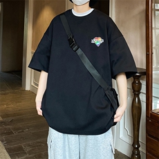 黑色