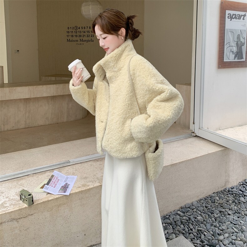 210-3291-P185-k268奶黄色甜美立领皮毛一体加厚短外套,女装短外套,浙宝210（原浙宝191）