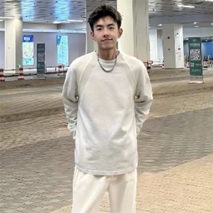 抖音得物品质26春装美式高街宽松 曼巴棉螺纹拼接卫衣圆领长袖T恤图片