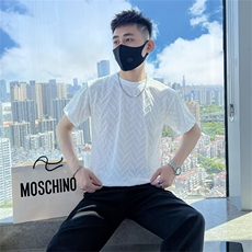 白色