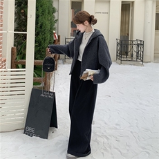 2025冬季新款全羊毛呢外套女短款羽绒服加厚90白鸭绒内胆连帽上衣，女装羽绒服，辉之琳