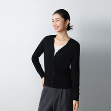 时尚显瘦V领羊毛开衫女秋冬百搭休闲针织衫高品质舒适毛衣外套，女装羊毛衫，清联羊绒